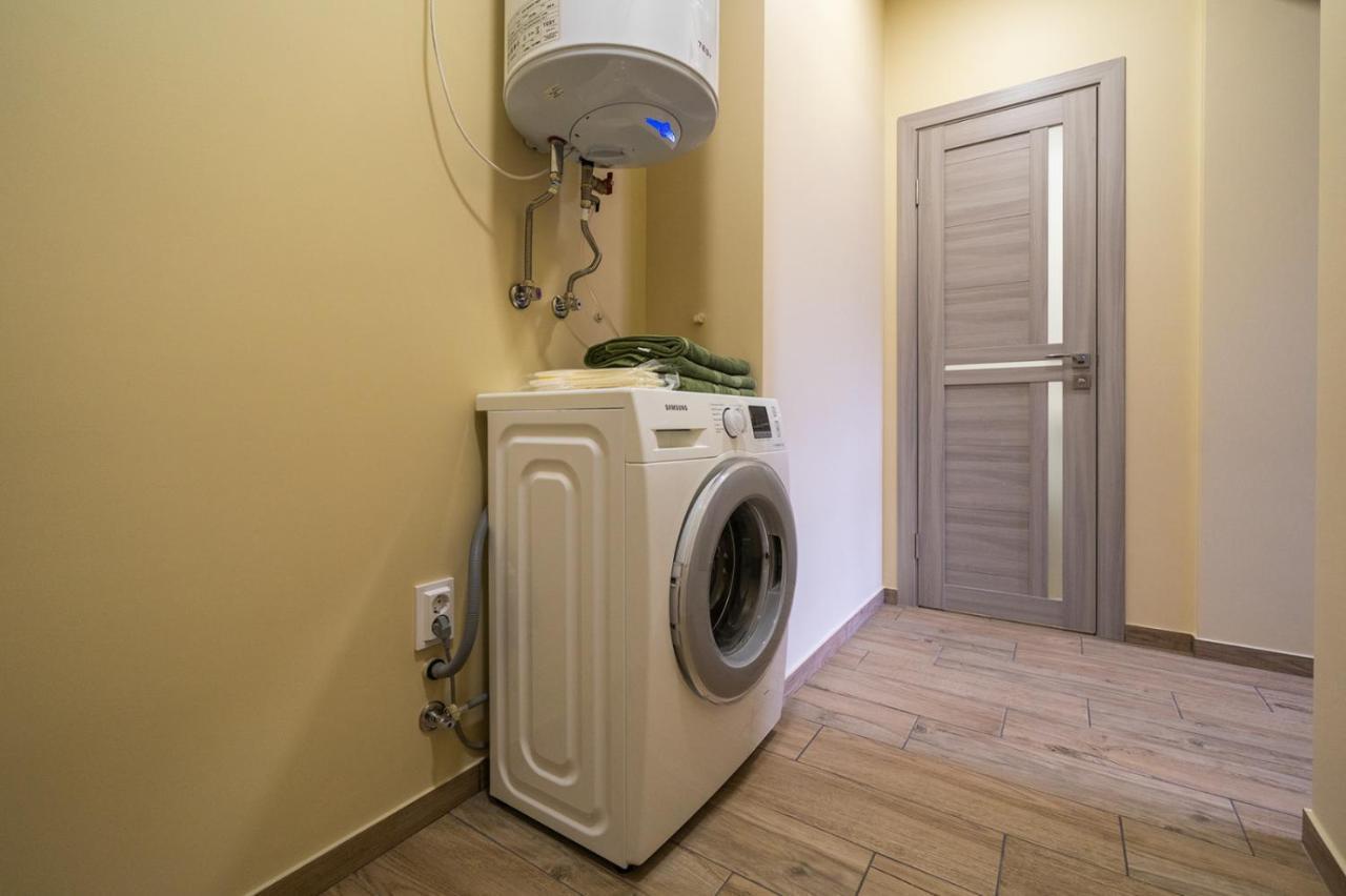Apartment In The Heart Of Chernigov Esterno foto